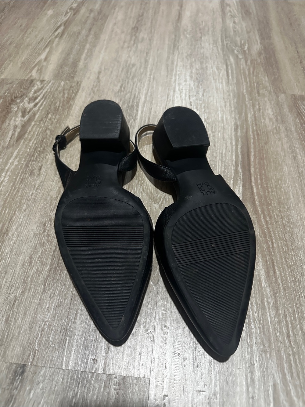 Naturalizer Banks Slingback Pumps – Black Leather – Women’s Size 10 - Picture 3 of 4